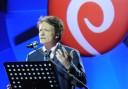 OMAGGIO A EDUARDO. FIRMATO MASSIMO RANIERI